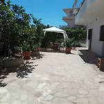 Achilles شقة