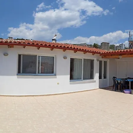 Achilles Appartement *