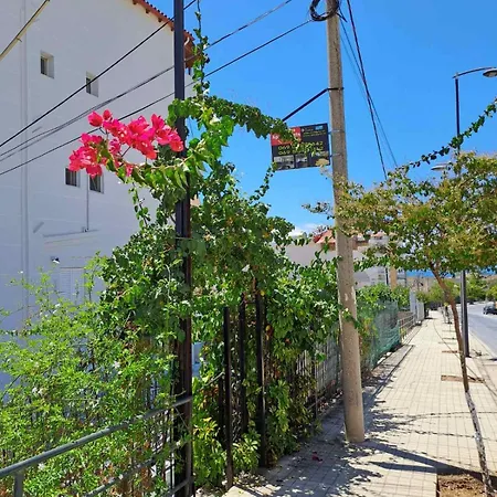 Achilles Апартаменты Саранда