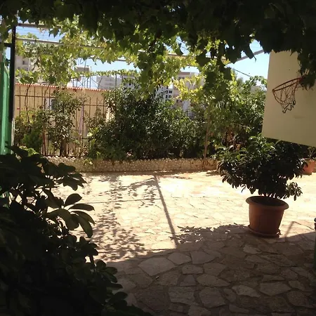 Achilles Sarandë